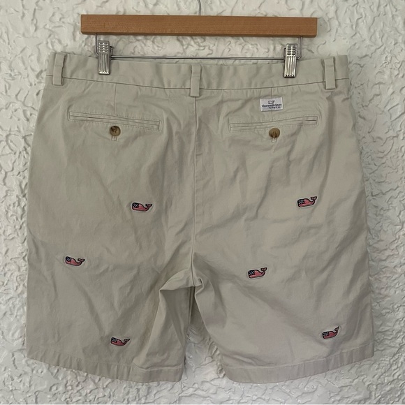 Vineyard Vines Men’s Breaker Short 9” Patriotic Whale Tan Casual Short Size 36 - Picture 7 of 14